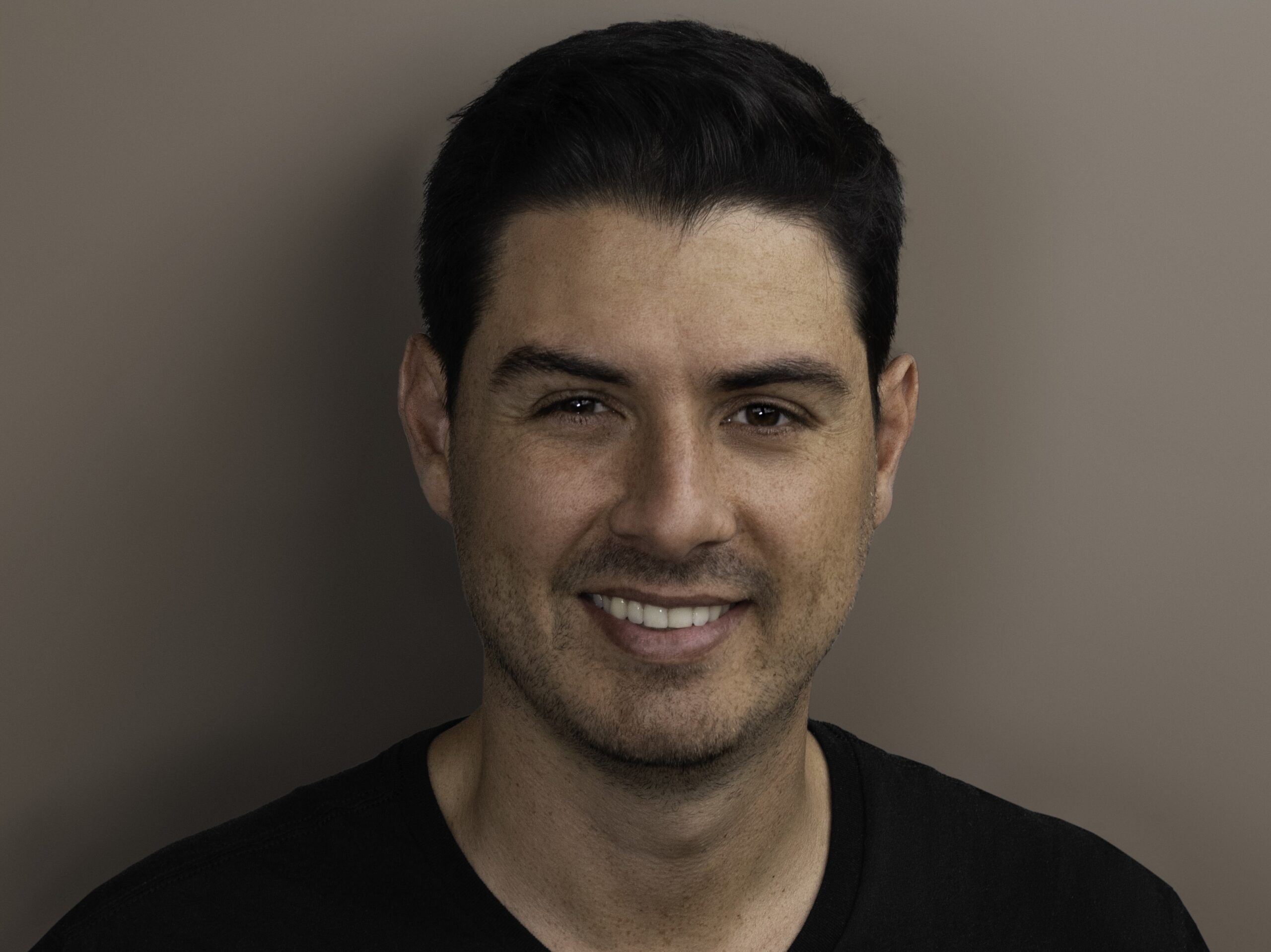 The Anti-Volume Founder: Mateo CARMONA-ARANGO’s Blueprint for Impact-Driven Growth and Human-AI Harmony